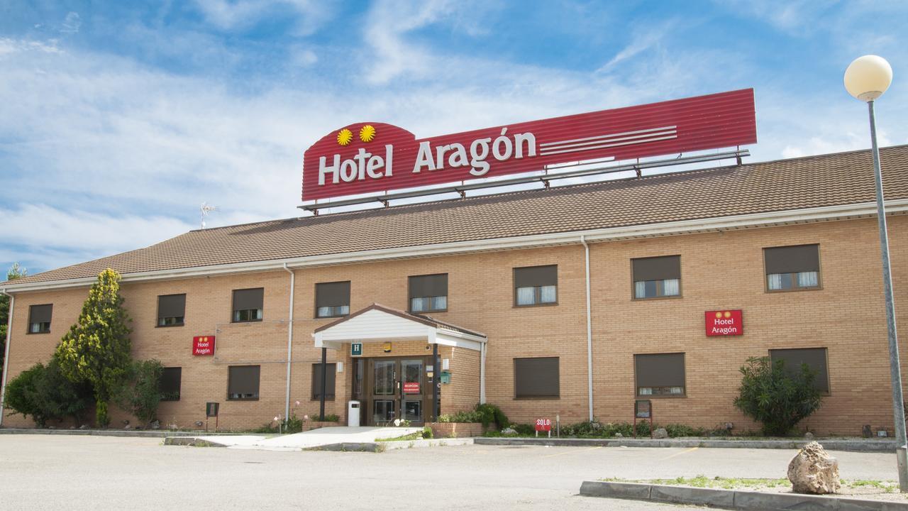 Hotel Aragon La Puebla De Alfinden Exteriér fotografie